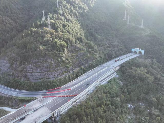 酉永高速公路最新消息,酉永高速公路最新消息，詳細(xì)步驟指南