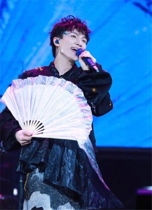火花最新歌曲，自然美景之旅，探尋內(nèi)心的平和寧靜