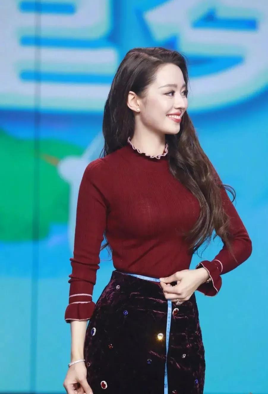 最新女星視頻，星光變化中的自信與成就力量