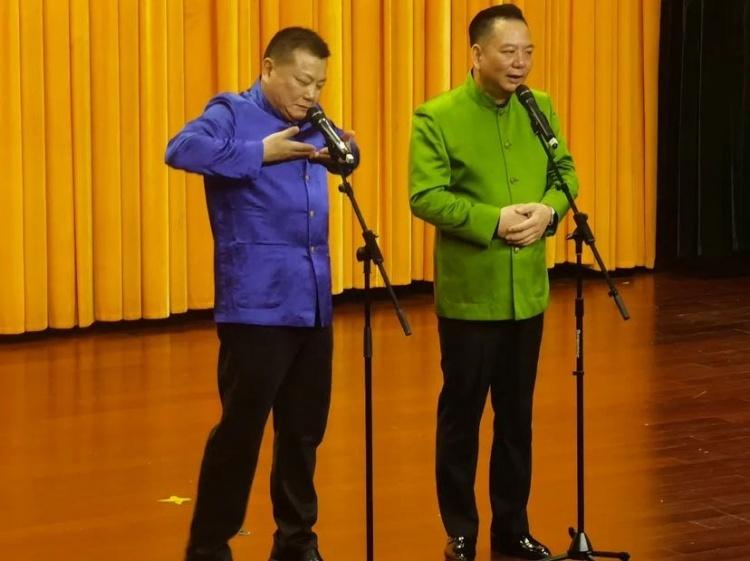 滑稽演員徐磊的老公，舞臺(tái)背后的靈魂伴侶