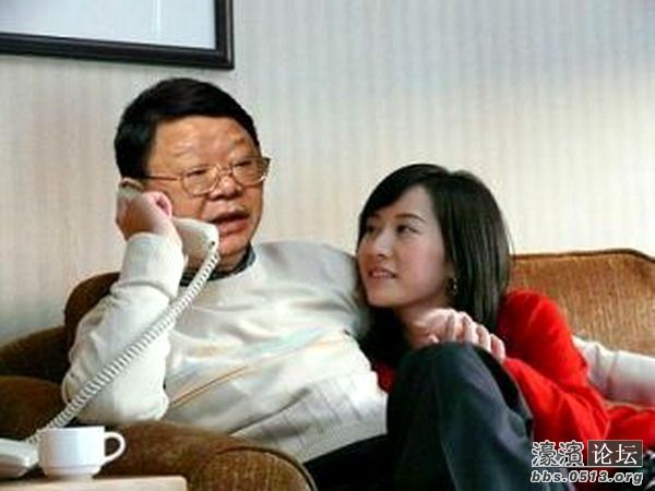 揭秘文強(qiáng)與女明星的隱秘幕后故事，令人震驚！