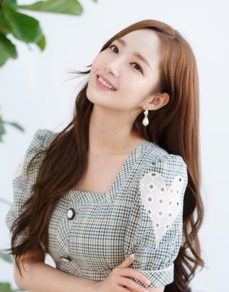 姓金的韓國女明星，金氏星光引領智能生活新潮流的魅力無限