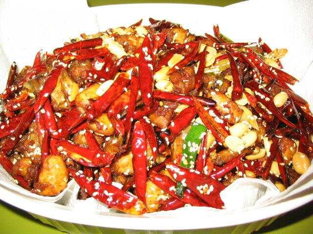 川菜經(jīng)典特色菜制作教程，探尋川菜美食，體驗(yàn)內(nèi)心平靜的烹飪之旅