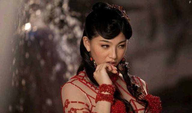 肉蒲團(tuán)女演員的勵(lì)志之旅，變化、自信與成就感的探索