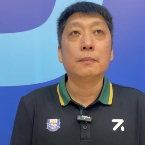 岳鵬飛，時(shí)代之光，影壇新星閃耀之路