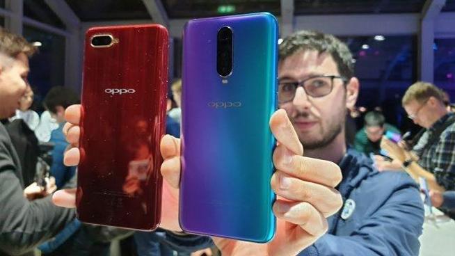 OPPO手機全新品震撼上市，全球矚目，驚艷亮相！