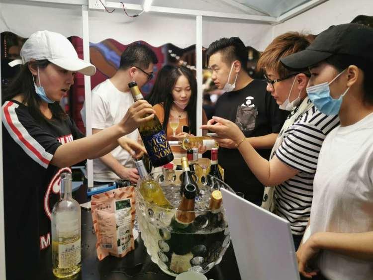 捕魚(yú)達(dá)人2最新版，小巷神秘寶藏探索與特色小店奇妙之旅