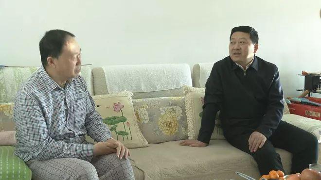 時(shí)政新聞速遞，最新動(dòng)態(tài)大揭秘，新鮮資訊不容錯(cuò)過(guò)！