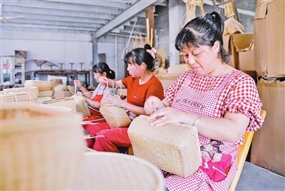 安吉小巷深處的隱藏版特色小店驚艷亮相，最新新聞報(bào)道