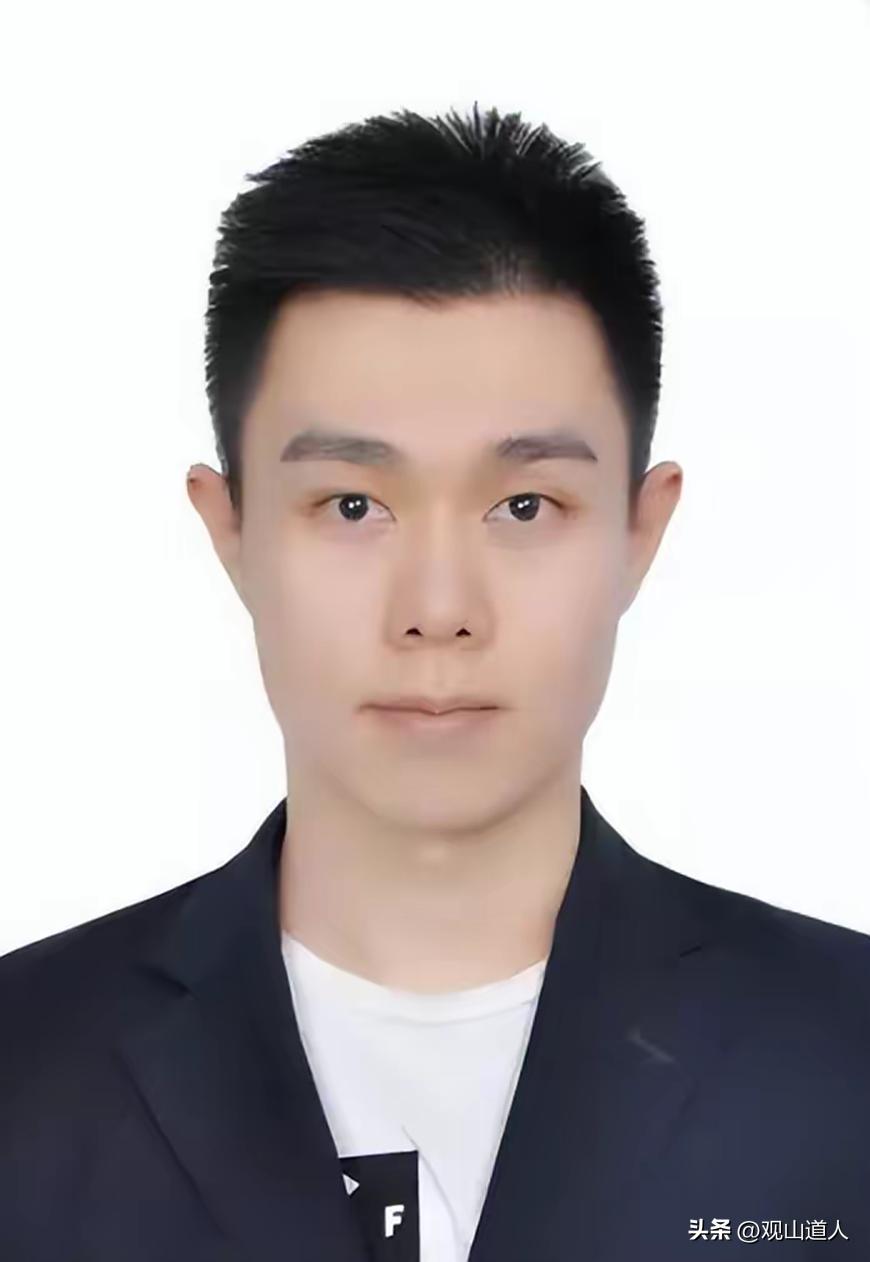 北大女生時(shí)尚搭配與技能提升，最新時(shí)尚包款指南